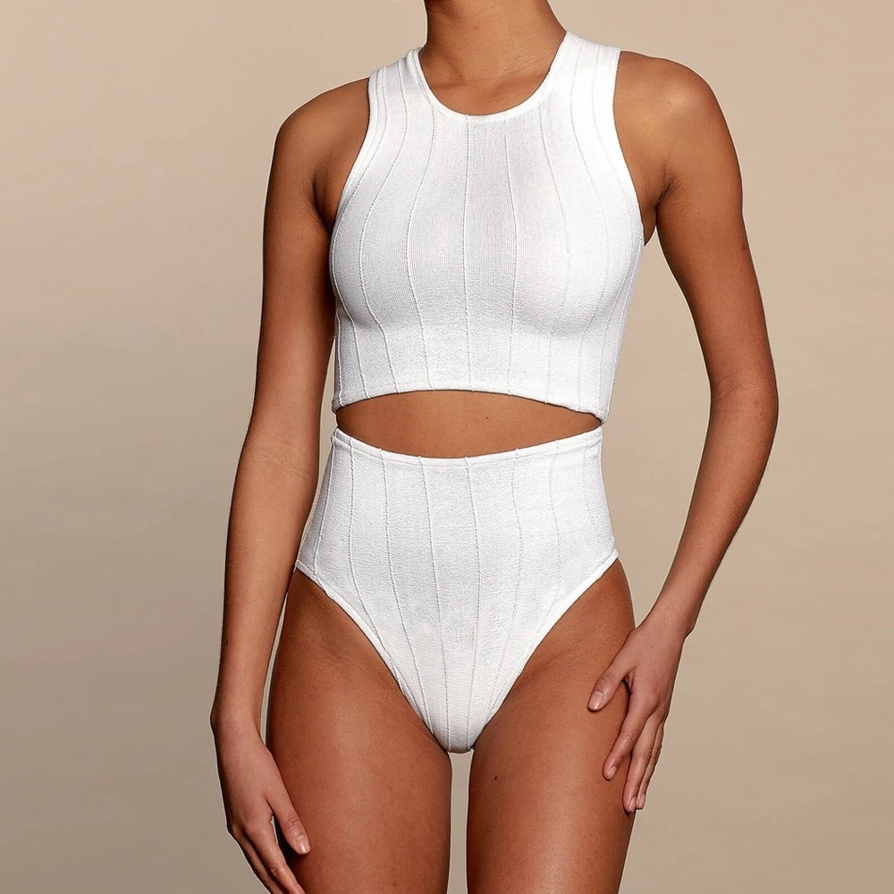 New with tags Hunza G Nile Iris Ribbed Swimsuit